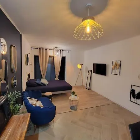 Le Very Cozy