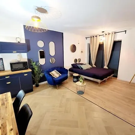 Le Very Cozy *